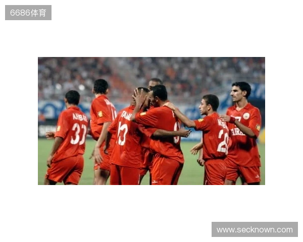 亚预赛出线关键战!中国香港vs新加坡首发:安永佳、陈晋一领衔 亚预赛出线关键战!中国香港vs新加坡首发:安永佳、陈晋一领衔